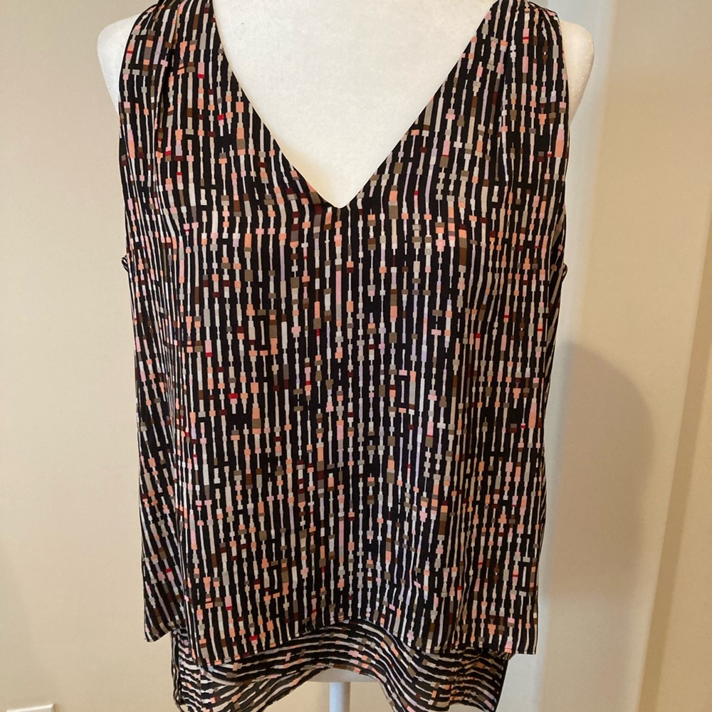White House Black Market tank